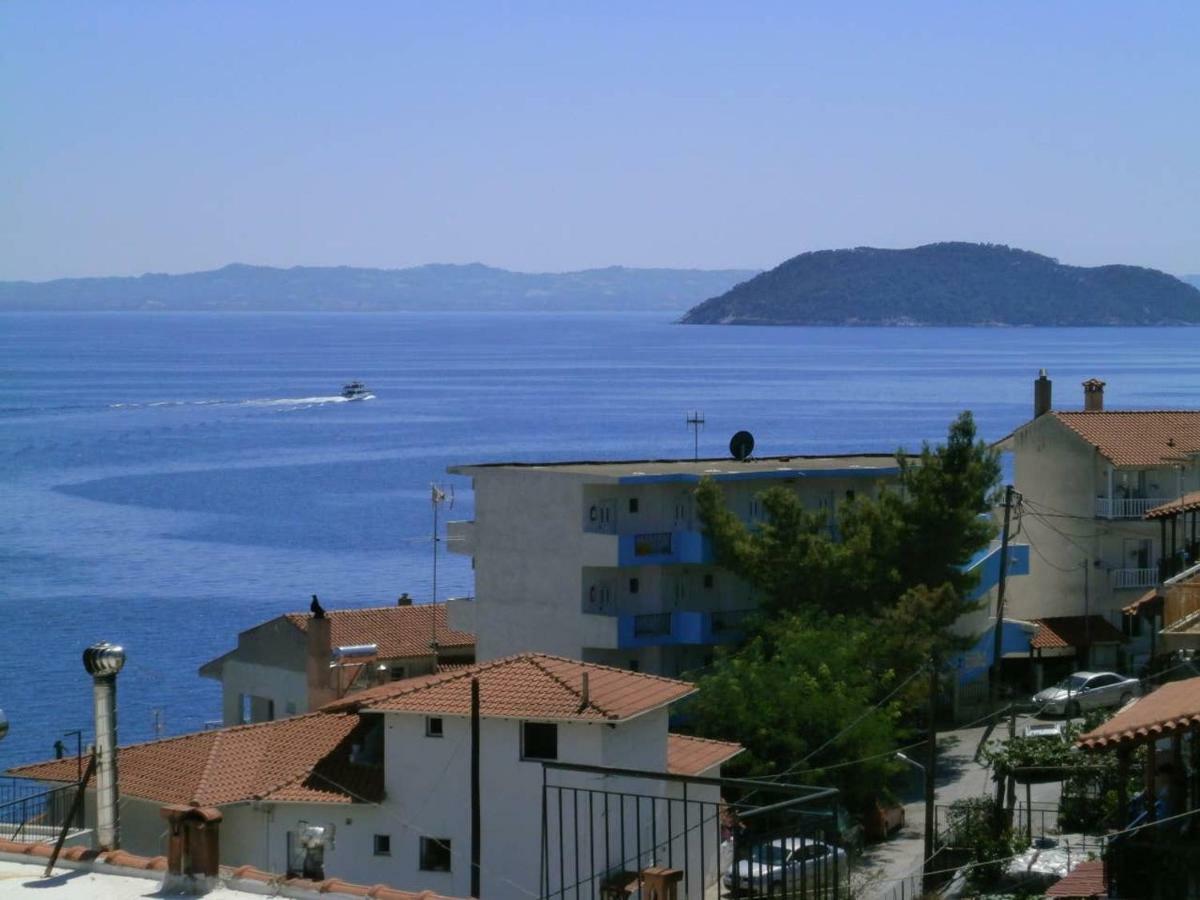ネオス・マルマラスCasa Bianca Μεζονέτα Με Θέα Στη Θάλασσαアパートメント エクステリア 写真